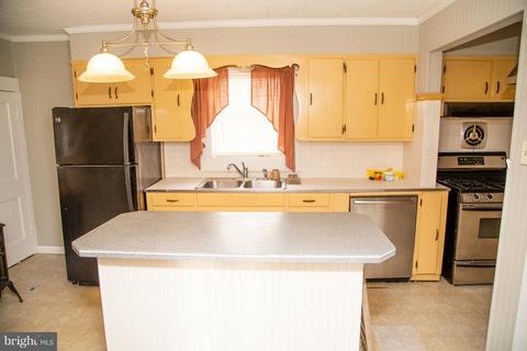 407 S Main St, Hebron, MD 21830 photo 6