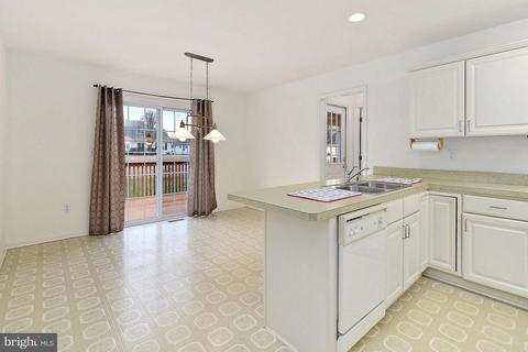 911 Emerald Ct, Salisbury, MD 21801 photo 12