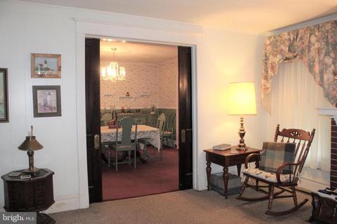 200 E Pine St, Delmar, MD 21875 photo 5