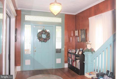 200 E Pine St, Delmar, MD 21875 photo 2