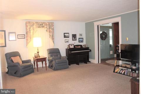 200 E Pine St, Delmar, MD 21875 photo 4
