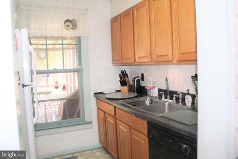 200 E Pine St, Delmar, MD 21875 photo 12
