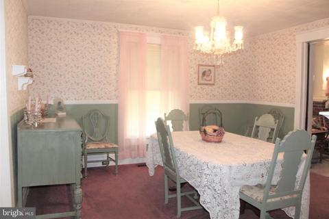 200 E Pine St, Delmar, MD 21875 photo 7