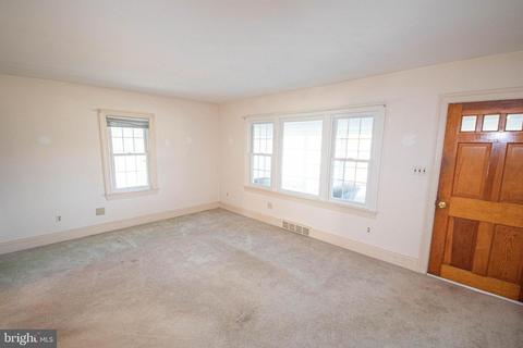 711 State St, Sharptown, MD 21861 photo 5