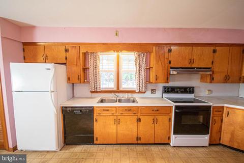 711 State St, Sharptown, MD 21861 photo 12