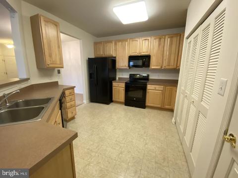 2000 Whispering Ponds Ct #2B, Salisbury, MD 21804 photo 7