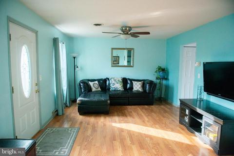 2302 Abbott Dr, Salisbury, MD 21804 photo 2