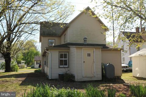307 E Church St, Hebron, MD 21830 photo 3