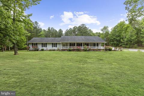 5438 Sandy Hill Rd, Quantico, MD 21856 photo 2