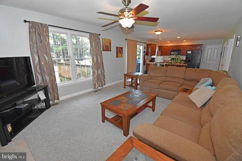 411 Emmit Ct, Salisbury, MD 21804 photo 2