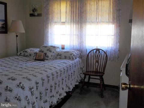 326 E Lillian St, Hebron, MD 21830 photo 29