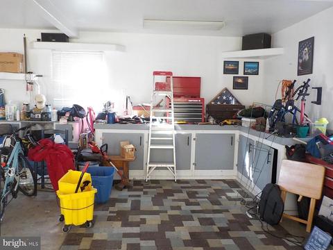 326 E Lillian St, Hebron, MD 21830 photo 7