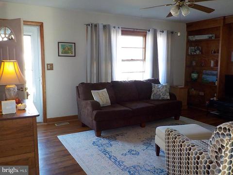 326 E Lillian St, Hebron, MD 21830 photo 16