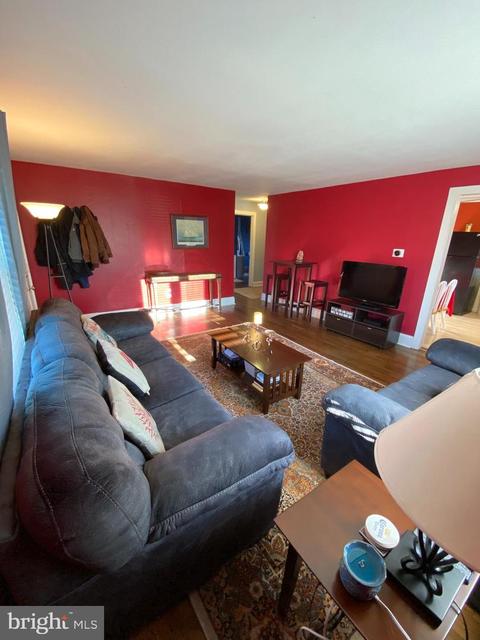 503 E Walnut St, Hebron, MD 21830 photo 5