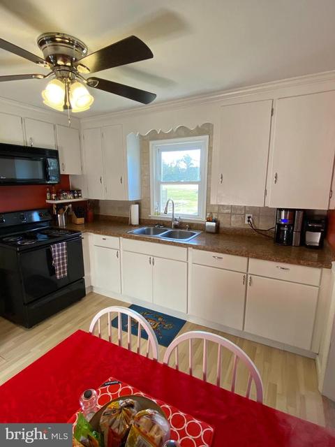 503 E Walnut St, Hebron, MD 21830 photo 7