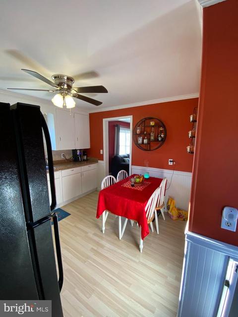 503 E Walnut St, Hebron, MD 21830 photo 6