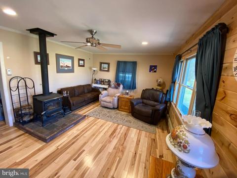 36111 Lumberyard Ln, Willards, MD 21874 photo 2