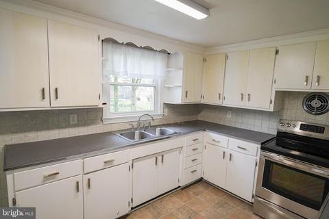 203 E Chestnut St, Delmar, MD 21875 photo 12