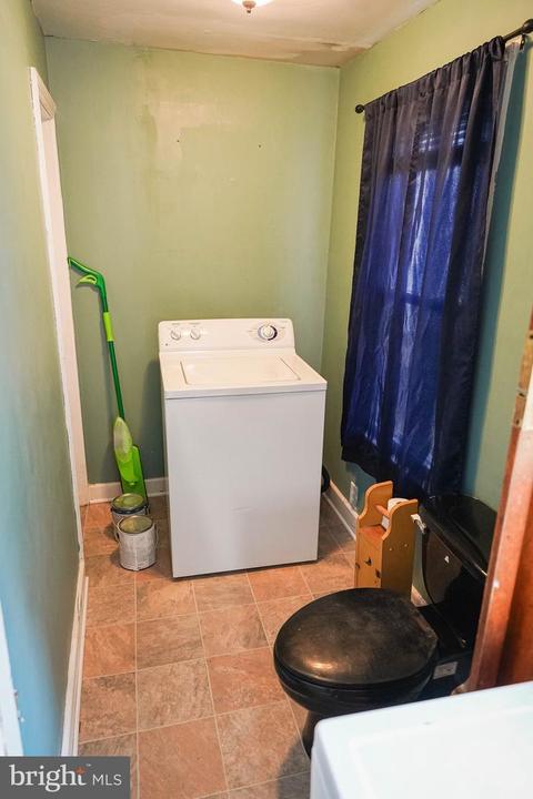 203 E Chestnut St, Delmar, MD 21875 photo 18
