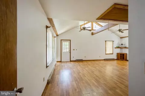 504 E College Ave, Salisbury, MD 21801 photo 5