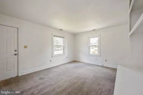 504 E College Ave, Salisbury, MD 21801 photo 18