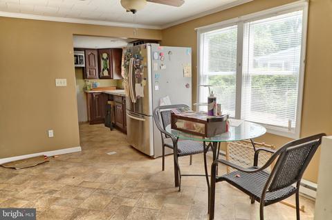 516 N Main St, Hebron, MD 21830 photo 7