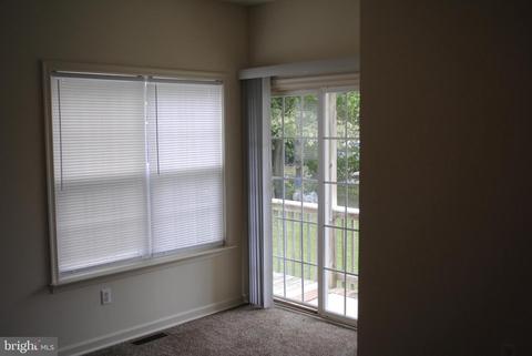 402 E State St, Delmar, MD 21875 photo 5