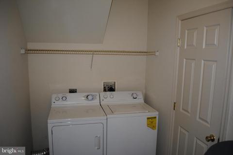 402 E State St, Delmar, MD 21875 photo 6
