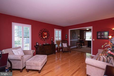 6815 Whetstone Dr, Hebron, MD 21830 photo 6