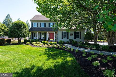 6815 Whetstone Dr, Hebron, MD 21830 photo 1