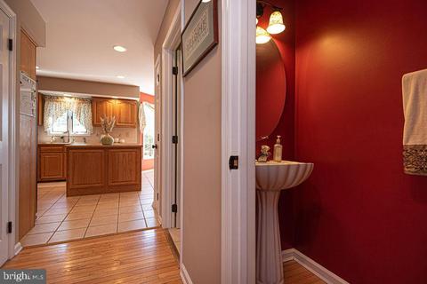 6815 Whetstone Dr, Hebron, MD 21830 photo 16