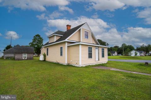 7373 Main St, Willards, MD 21874 photo 1