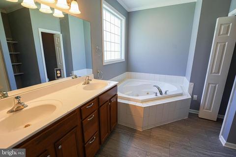 8856 Lennox Dr, Delmar, MD 21875 photo 12