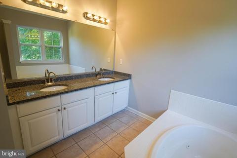 5490 King Stuart Dr, Salisbury, MD 21801 photo 31