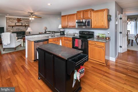 6833 Whetstone Dr, Hebron, MD 21830 photo 16