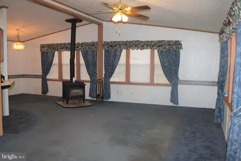 23030 Royal Oak Rd, Quantico, MD 21856 photo 9