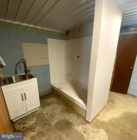 1001 E State St, Delmar, MD 21875 photo 5