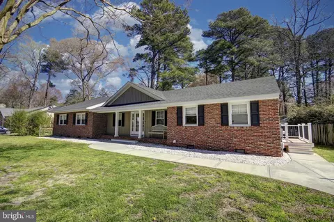 601 Hunting Park Dr, Salisbury, MD 21801