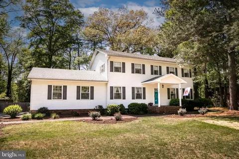 5198 Dove Point Ln, Fruitland, MD 21826