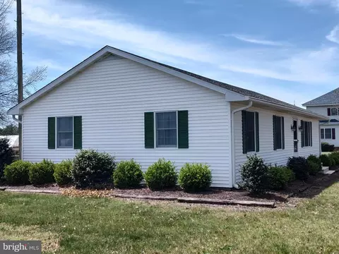 27585 Pemberton Dr, Salisbury, MD 21801 photo 5