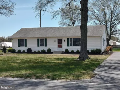 27585 Pemberton Dr, Salisbury, MD 21801 photo 3