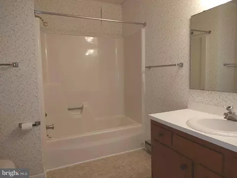 27585 Pemberton Dr, Salisbury, MD 21801 photo 29