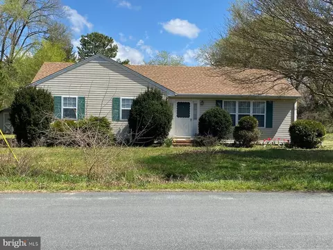 137 Shamrock Dr, Salisbury, MD 21804