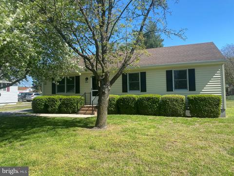 323 E Church St, Hebron, MD 21830