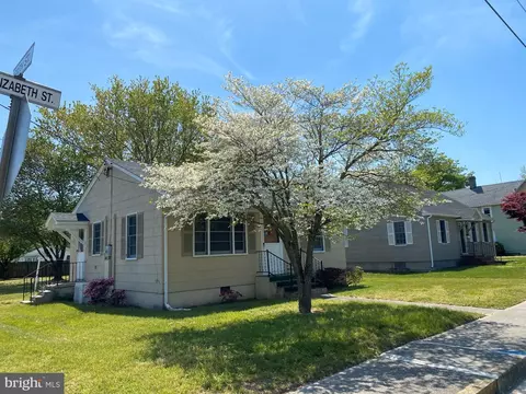 506 Elizabeth St, Delmar, MD 21875
