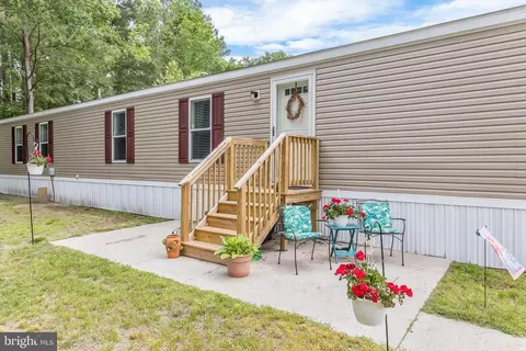223 Sand Castle Blvd, Fruitland, MD 21826