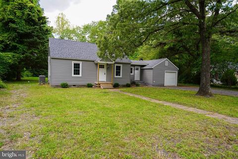 416 Hayward Ave, Fruitland, MD 21826