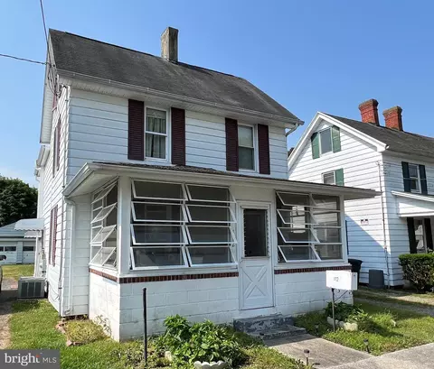 412 East St, Delmar, MD 21875