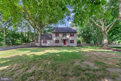 6041 Oxbridge Dr, Salisbury, MD 21801