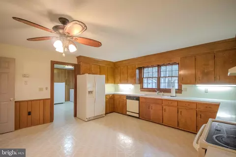 7615 Rockawalkin Rd, Hebron, MD 21830 photo 9